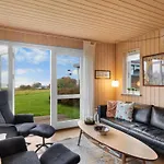 Krum - 300m From The Sea By Interhome