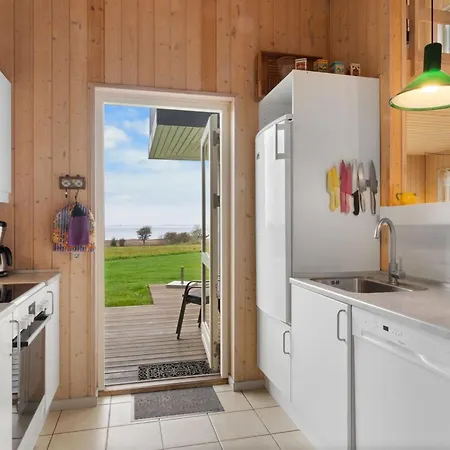 Krum - 300m From The Sea By Interhome *