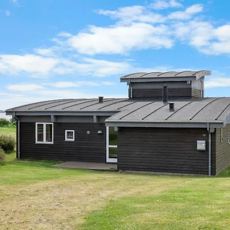 Krum - 300m From The Sea By Interhome