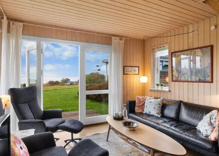 Krum - 300m From The Sea By Interhome