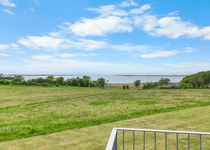 Krum - 300m From The Sea By Interhome Nabbe