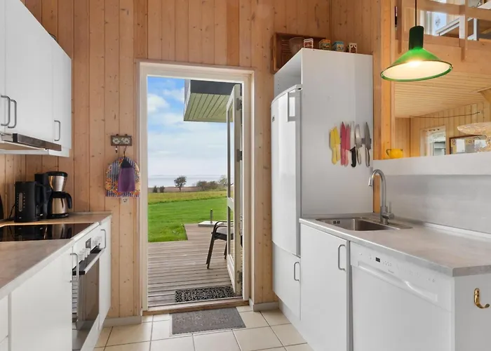 Krum - 300m From The Sea By Interhome *