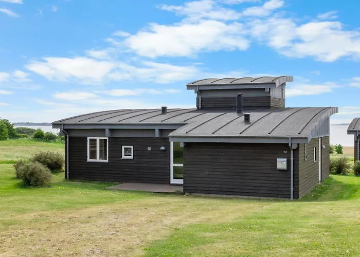 Krum - 300m From The Sea By Interhome